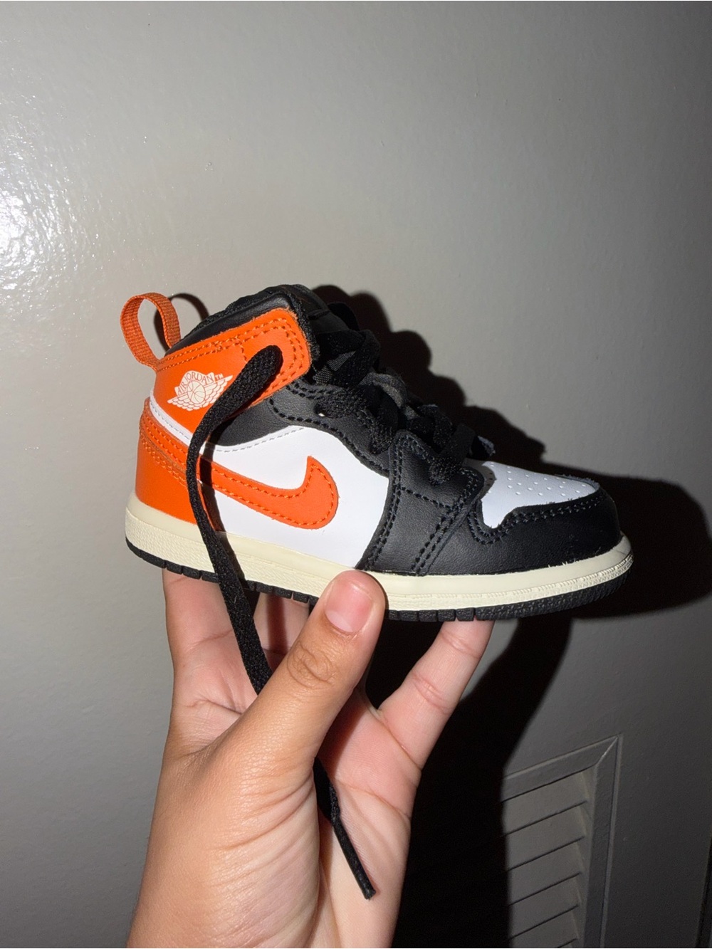Nike Kids High-Top Sneakers in Orange/Black/White